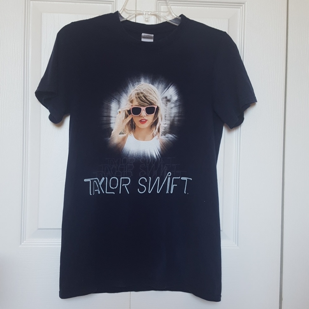 Taylor Swift 1989 World Tour Tee